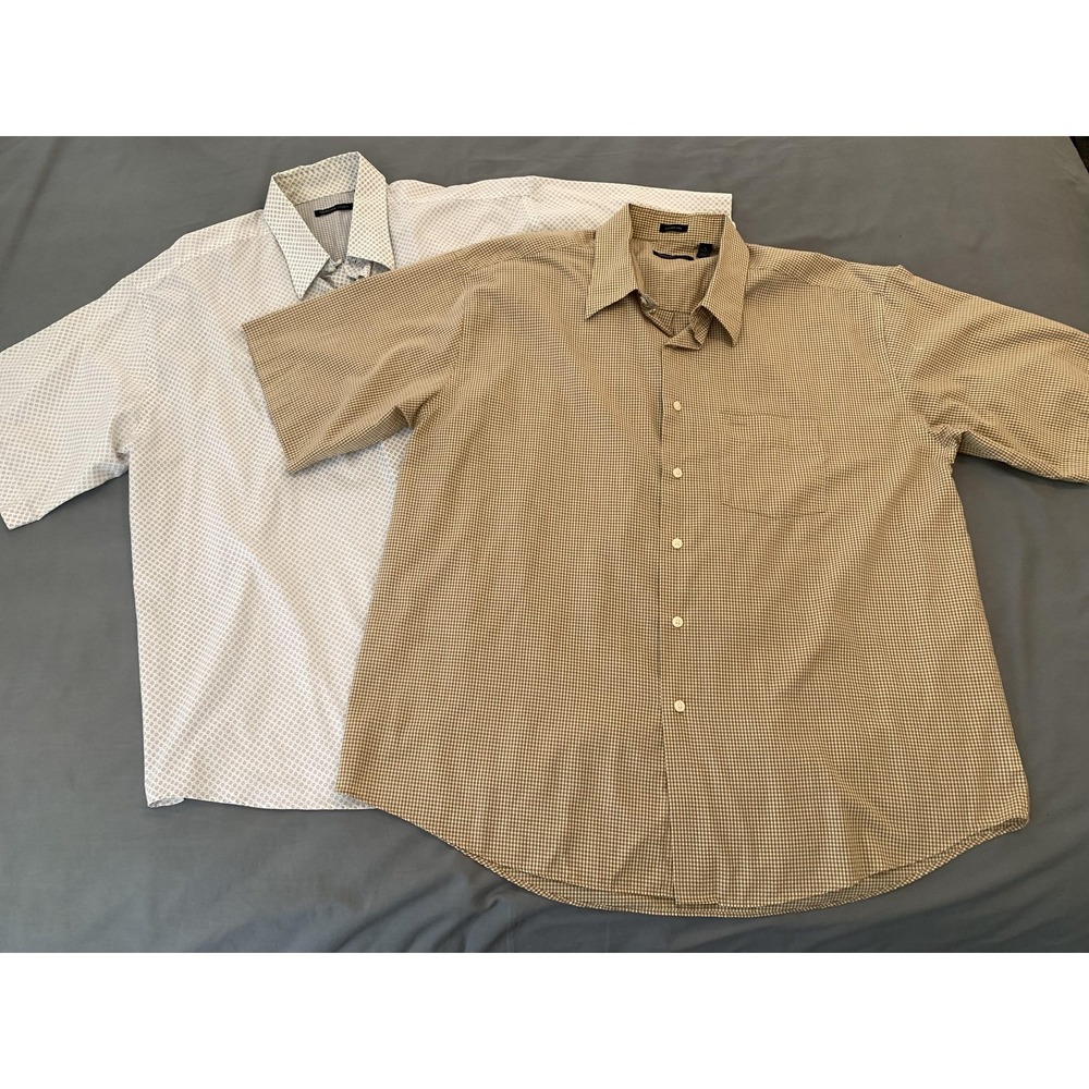 Van Heusen Shirt Lot 2 Mens XL Multicolor Wrinkle Free Short Sleeve Button Front